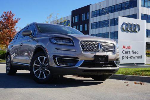 2019 Lincoln Nautilus Select