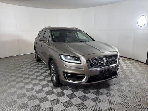 2019 Lincoln Nautilus Select