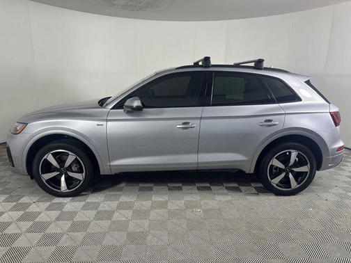 2023 Audi Q5 45 S line Premium Plus