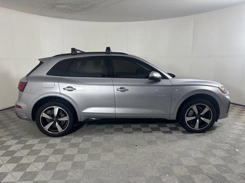 2023 Audi Q5 45 S line Premium Plus