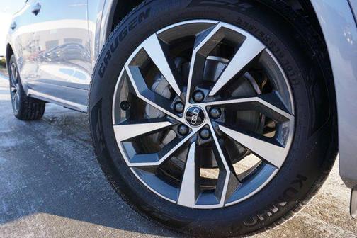 2022 Audi Q5 45 S line Premium