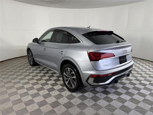 2022 Audi Q5 45 S line Premium