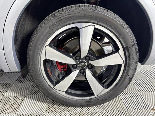 2024 Audi Q5 45 S line Prestige