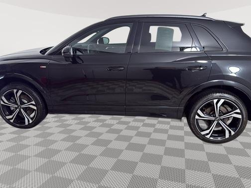 Mythos Black Metallic 2023 Audi Q3 45 S line Premium Plus