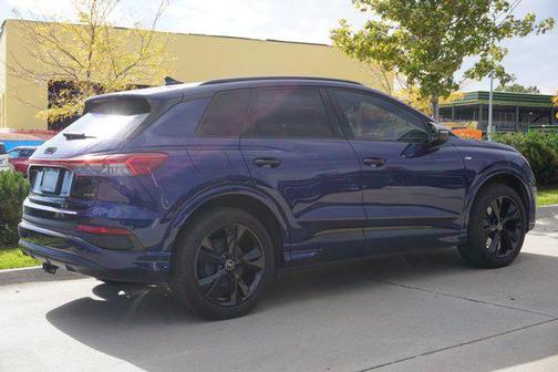 2024 Audi Q4 e-tron Prestige 50 quattro