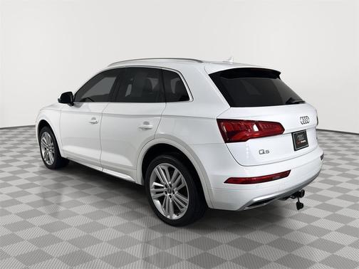 Ibis White 2018 Audi Q5 2.0T Prestige