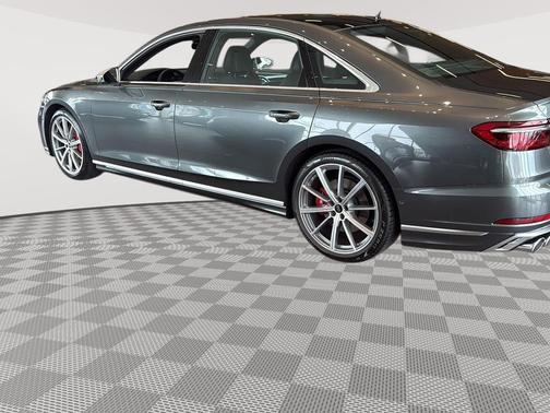 daytona gray pearl effect 2026 Audi S8 TFSI quattro tiptronic
