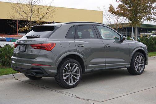 2025 Audi Q3 Premium 45 TFSI S line quattro Tiptronic