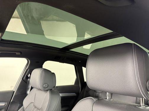 2025 Audi Q5 45 S line Prestige