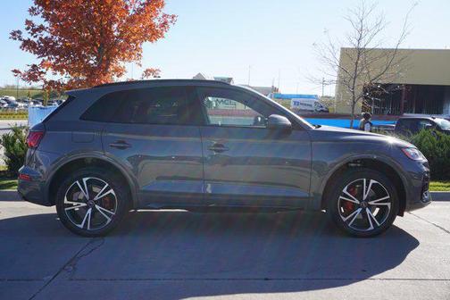 2025 Audi Q5 45 S line Prestige