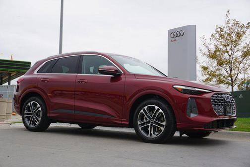 2025 Audi Q5 Prestige TFSI quattro S tronic