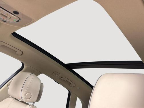 Glacier White Metallic 2023 Audi Q5 45 S line Premium Plus