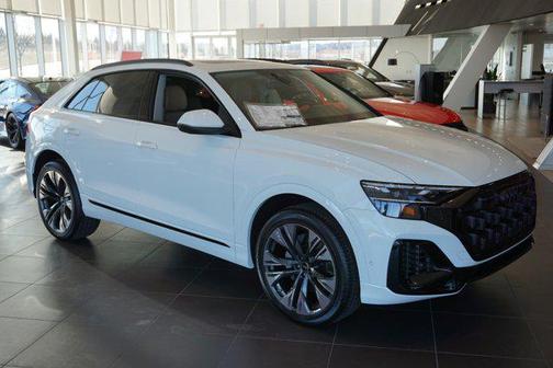 2025 Audi Q8 55 Premium