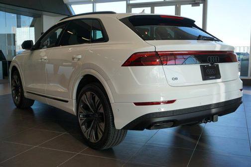2025 Audi Q8 55 Premium
