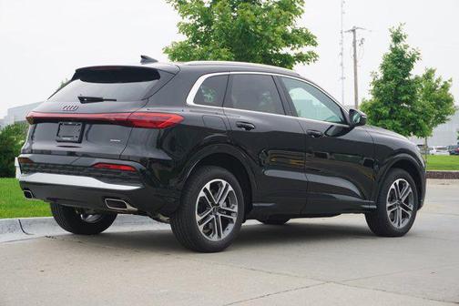 2025 Audi Q5 Premium