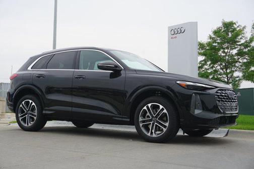 2025 Audi Q5 Premium