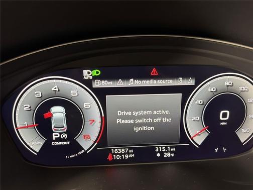 2023 Audi Q5 45 S line Prestige