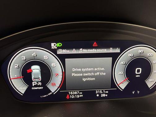 2023 Audi Q5 45 S line Prestige