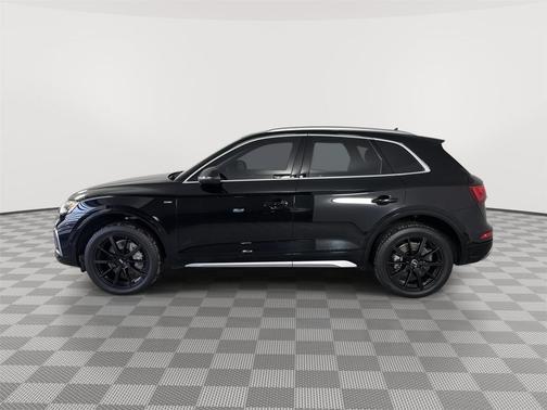 2023 Audi Q5 45 S line Prestige