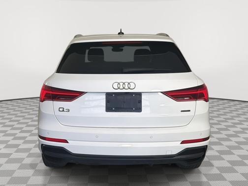 2023 Audi Q3 Premium 45 TFSI S line quattro Tiptronic