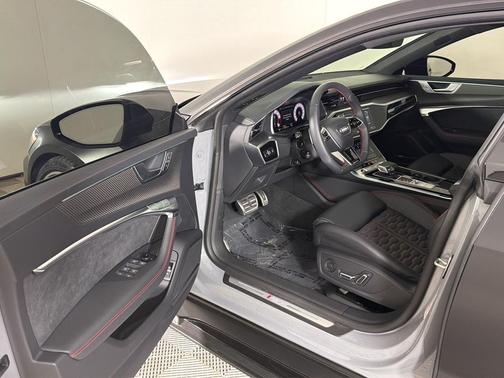 2024 Audi RS 7 4.0T Performance