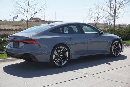 2024 Audi RS 7 4.0T Performance