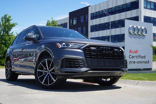 2022 Audi Q7 55 Premium Plus