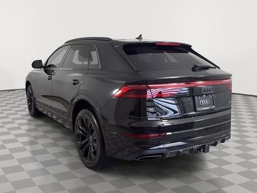 Mythos Black Metallic 2026 Audi Q8 55 Premium Plus