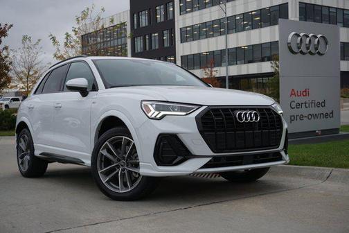 2025 Audi Q3 Premium 45 TFSI S line quattro Tiptronic