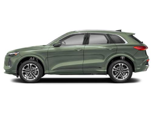 District Green Metallic 2026 Audi Q5 Premium Plus TFSI quattro S tronic