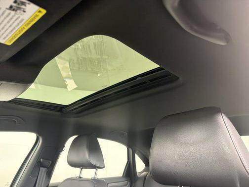 2022 Volkswagen Passat 2.0T R-Line