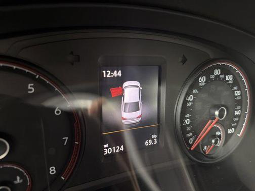 2022 Volkswagen Passat 2.0T R-Line