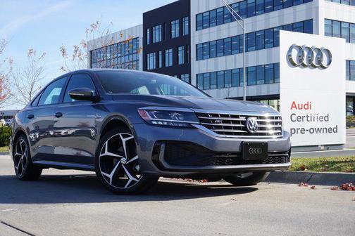 2022 Volkswagen Passat 2.0T R-Line