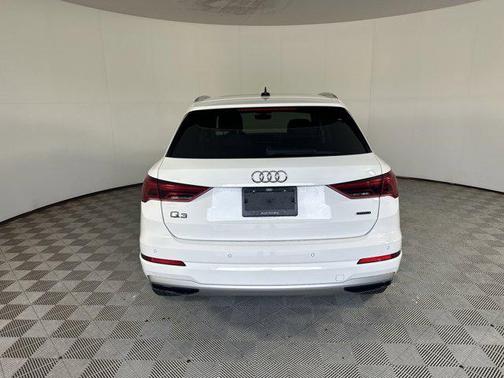 2020 Audi Q3 45 Premium