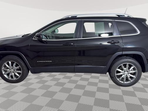 Diamond Black Crystal Pearlcoat 2018 Jeep Cherokee Limited