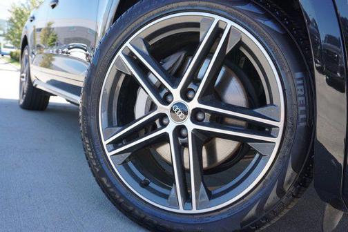 2023 Audi Q5 e 55 S line Premium Plus