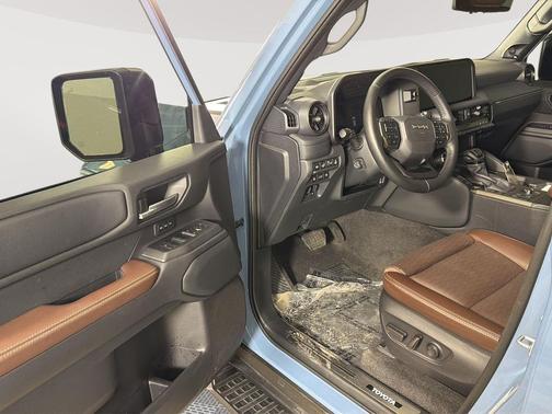 2025 Toyota Land Cruiser Base