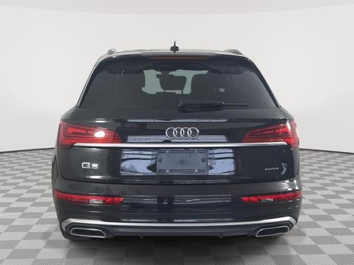 2023 Audi Q5 45 S line Premium