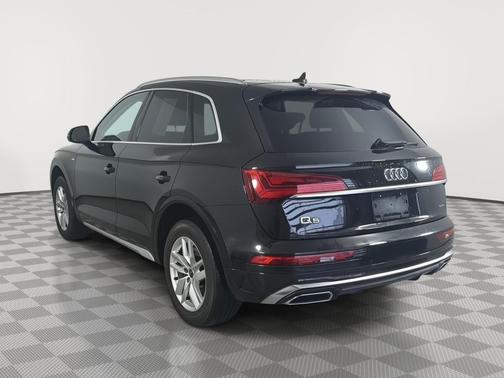 2023 Audi Q5 45 S line Premium