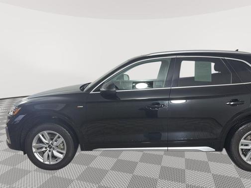 2023 Audi Q5 45 S line Premium