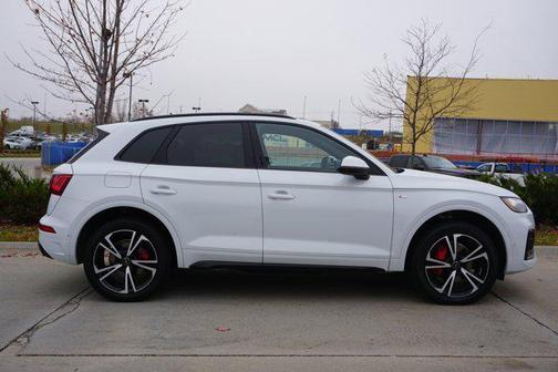 2025 Audi Q5 45 S line Prestige