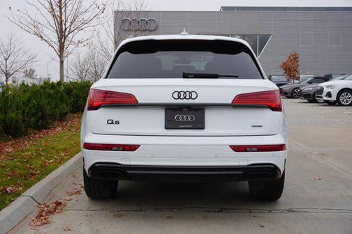 2025 Audi Q5 45 S line Prestige