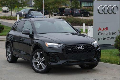 2025 Audi Q5 45 S line Premium