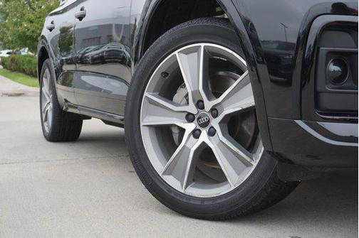 2025 Audi Q5 45 S line Premium