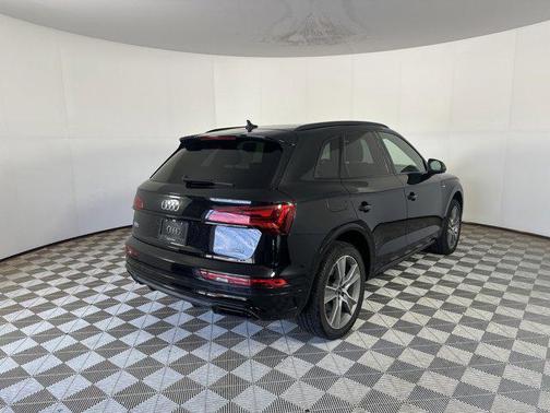 2025 Audi Q5 45 S line Premium