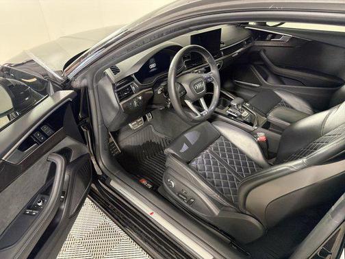 2022 Audi S5 3.0T Prestige