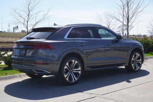 2021 Audi Q8 55 Premium Plus