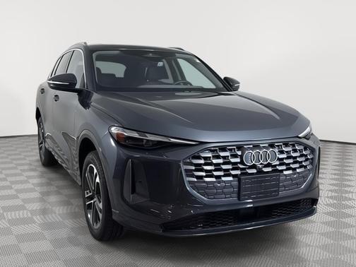 Tambora Gray Metallic 2025 Audi Q5 Premium TFSI quattro S tronic