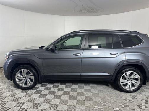2023 Volkswagen Atlas 3.6L SE w/Technology