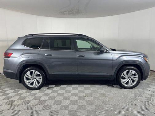2023 Volkswagen Atlas 3.6L SE w/Technology